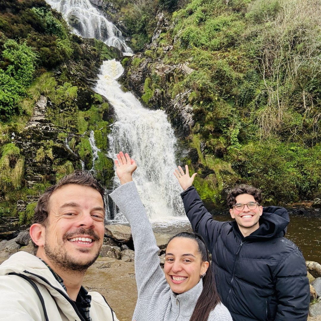 Assaranca Waterfall en la ruta por Irlanda en 14 días